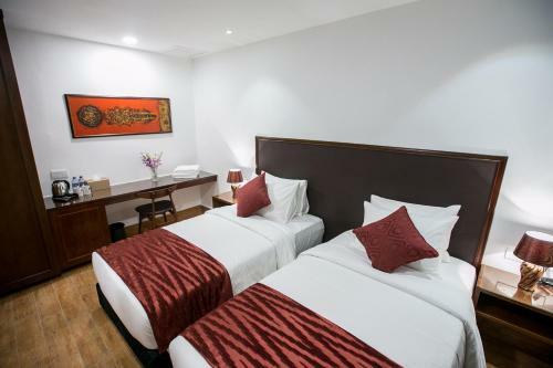 Belllo Hotel Jb Central