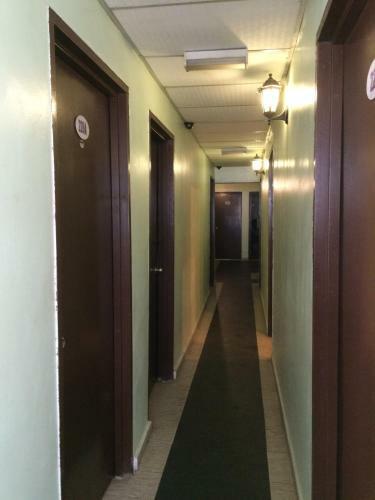 Hostal Suntec Hotel