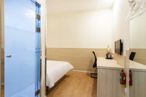 Hotel Hanting Express Hangzhou West Lake Renhe Road