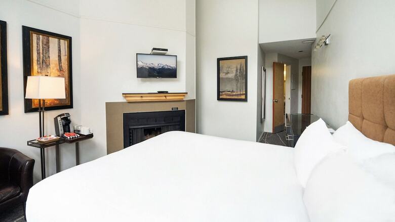 Hotel Executive Inn At Whistler Village
