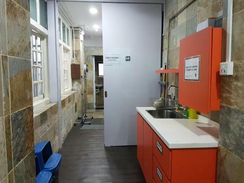 Burrow Hostel @ Pagoda
