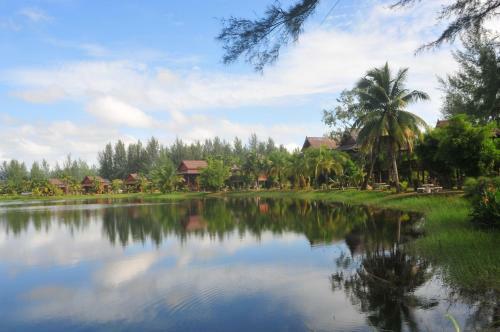 Hotel The Hip Resort @ Khao Lak