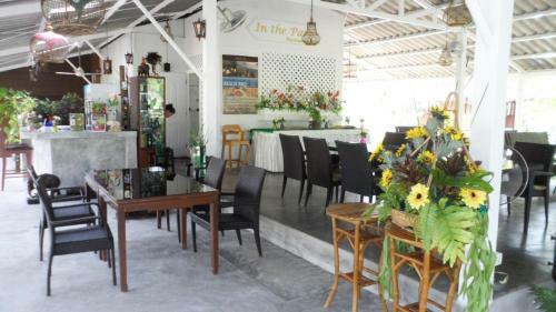 Hotel The Hip Resort @ Khao Lak