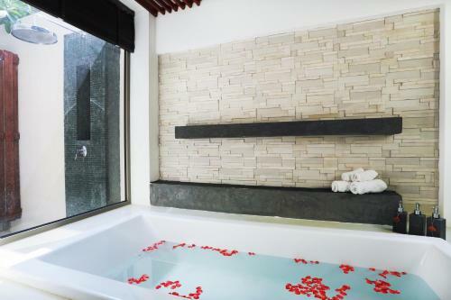 Dream Phuket Hotel & Spa