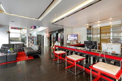 Grand Sunset Hotel