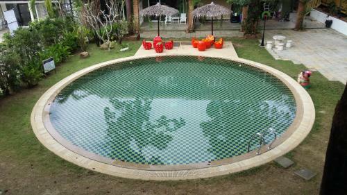 Sunshine Inn Resort