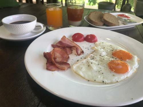 Bed & Breakfast Les Fleurs House