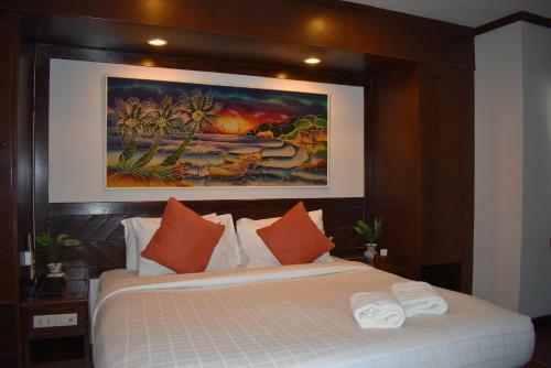 Hotel Karon Cafe Inn