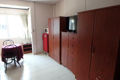 Hotel Karon Cafe Inn