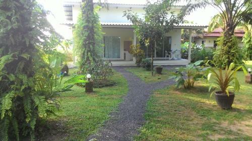 Aathid Garden Khao Lak