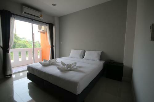 Hotel Karon Sea Side