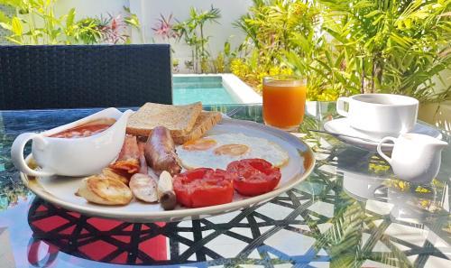Hotel Baan Suay Karon Beach