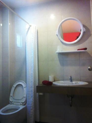 Hostal Swiss Guesthouse
