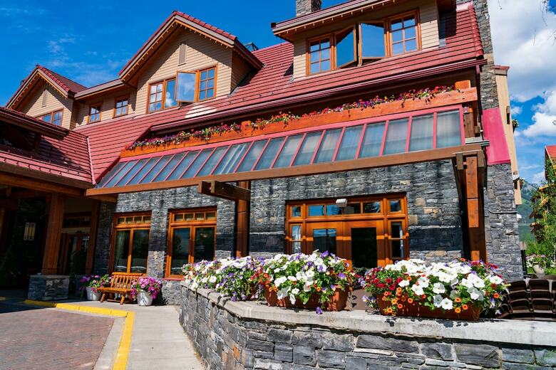 Hotel Banff Ptarmigan Inn