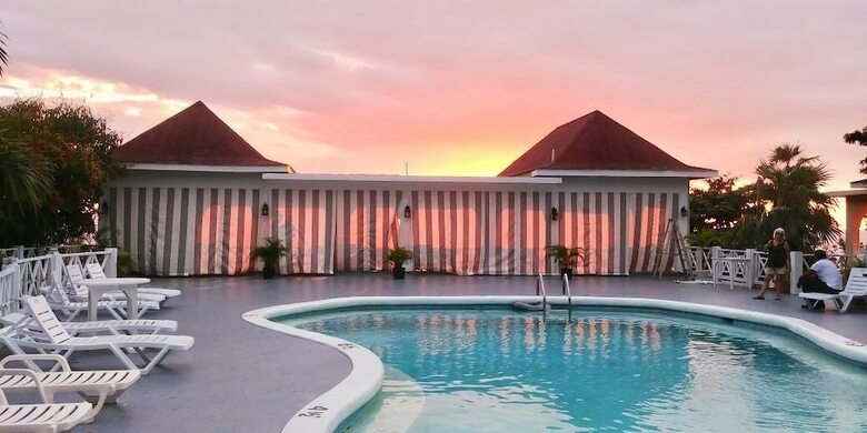 Hotel Sunset At The Cliffs Resort