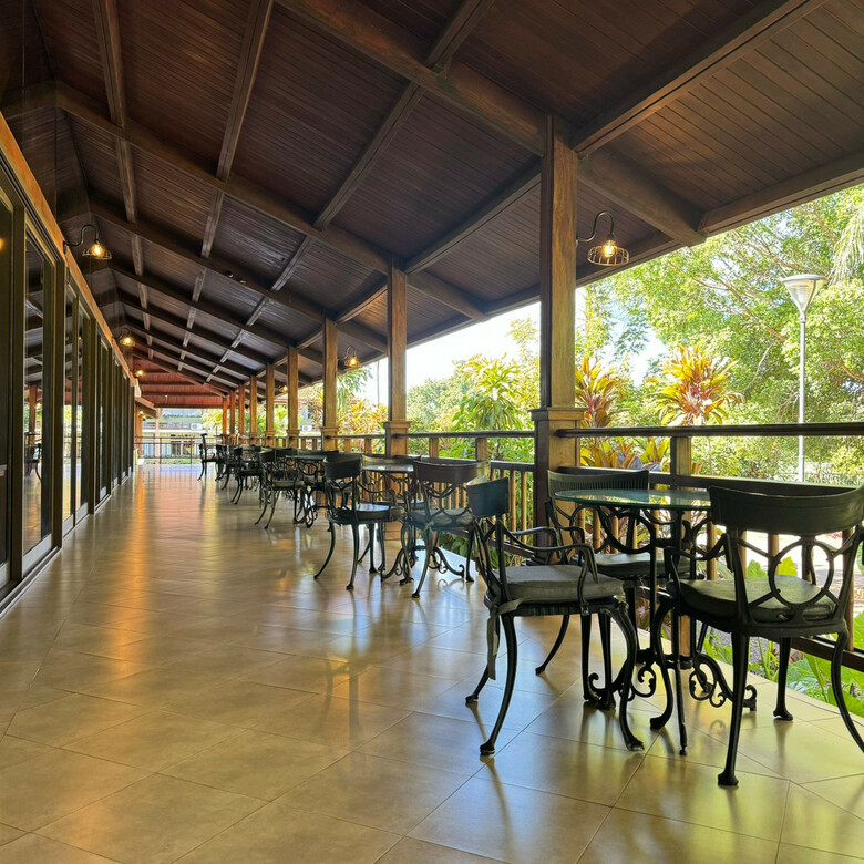 Raices Esturi�n Hotel