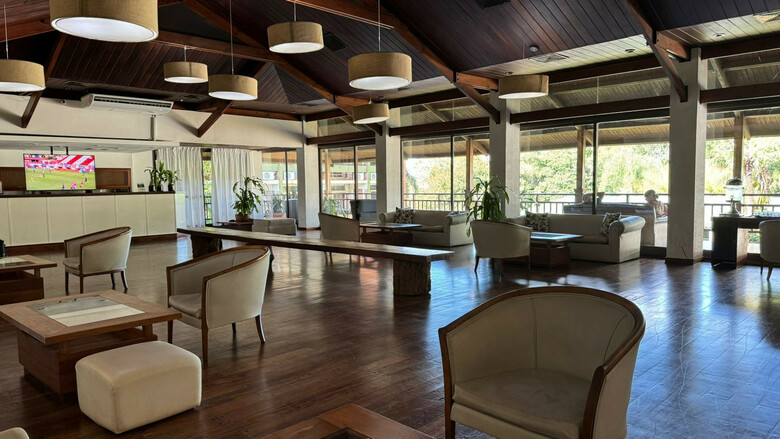 Raices Esturi�n Hotel