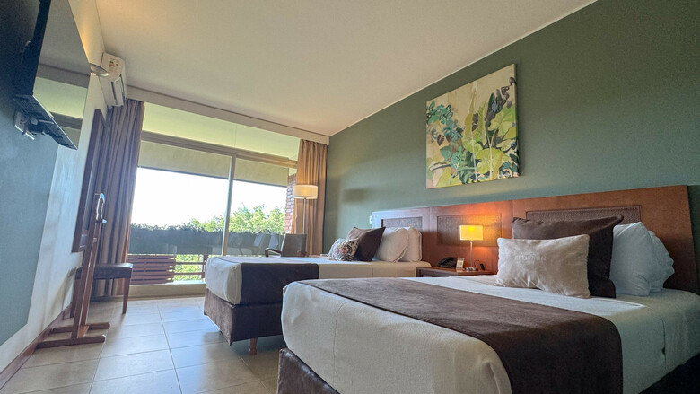 Raices Esturi�n Hotel