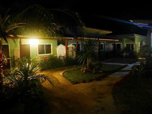 Hostal Suntalee House