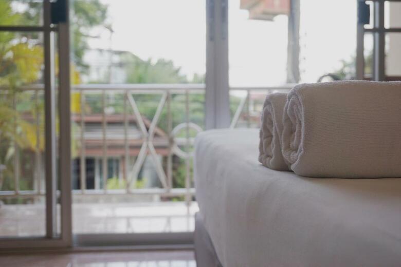 Hostal Pensiri House