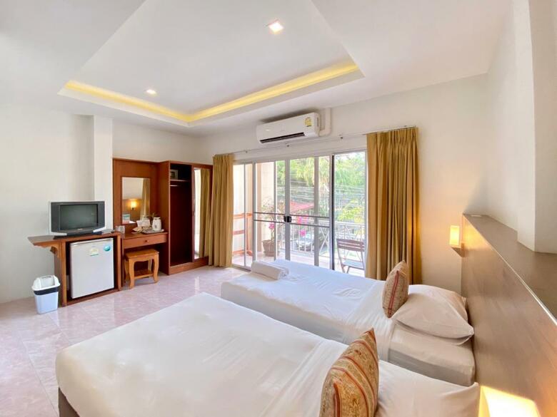Hostal Pensiri House