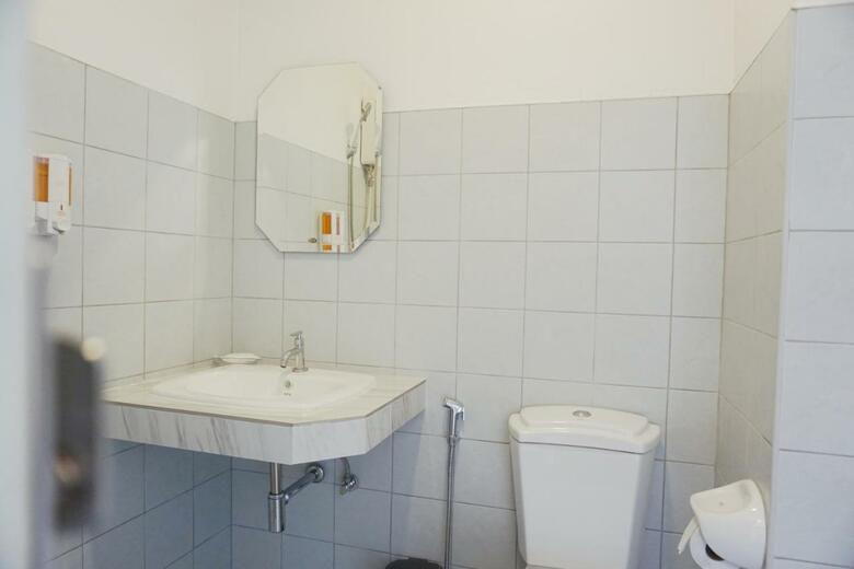 Hostal Pensiri House