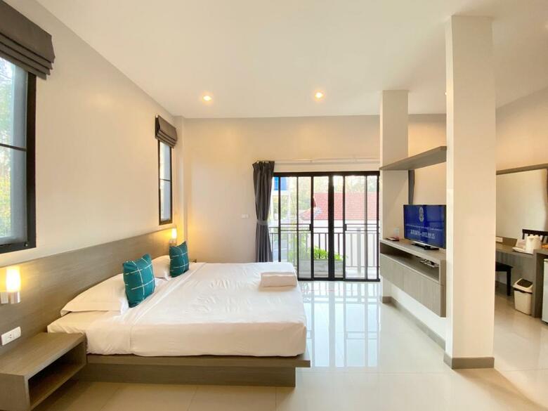Hostal Pensiri House