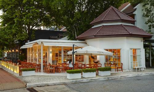 Woodlands Hotel And Resort Pattaya