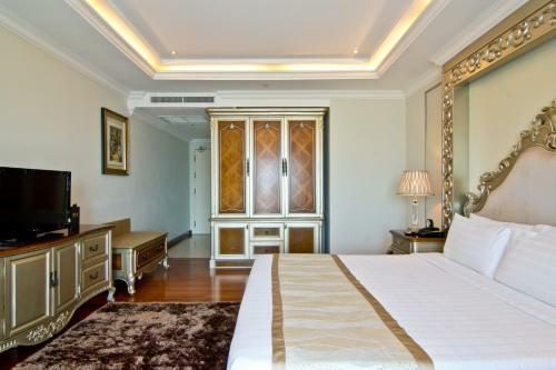Hotel Lk The Empress