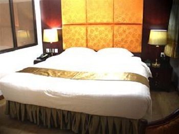 Hotel The Privi Suites