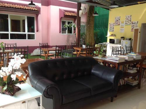 Hostal Sandy House Rawai