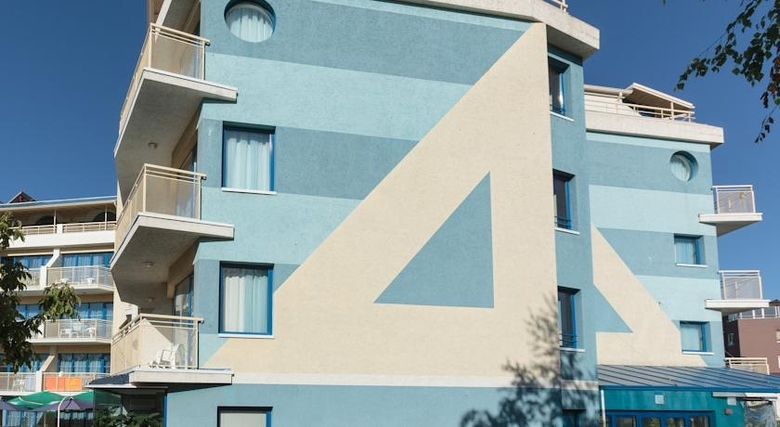 Hotel Aquamarine