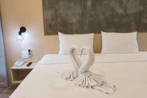 Basaya Beach Hotel & Resort