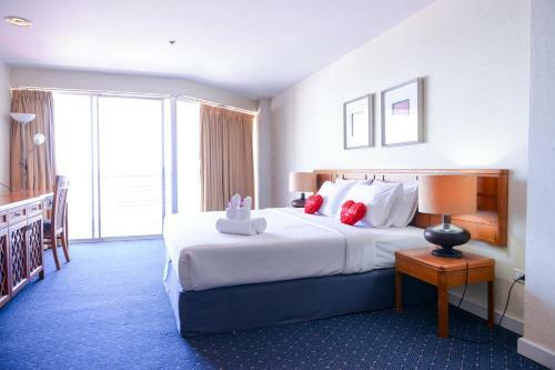 Sandy Spring Hotel