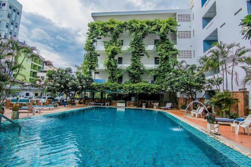 Hotel Sutus Court 4
