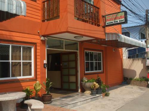 Hostal Aura House