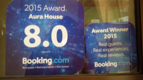 Hostal Aura House