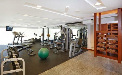 Hotel Woodlands Suites Serviced Residences