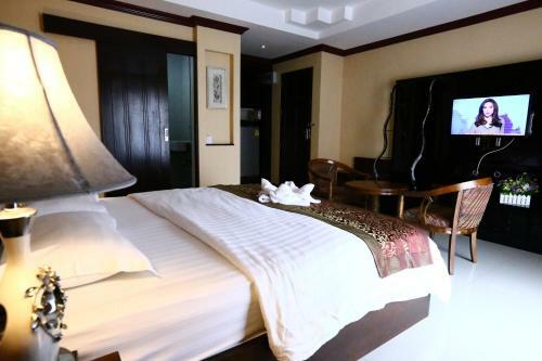 Hostal Katesiree Residence