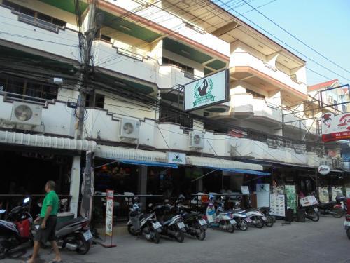 Hostal Valentines Guest House