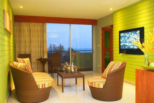 Long Beach Cha-am Hotel