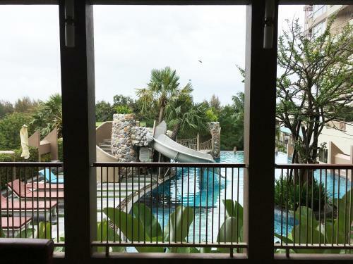 Long Beach Cha-am Hotel
