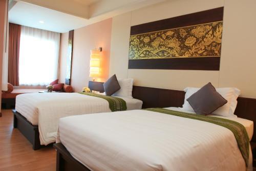 Hotel Grand Pacific Sovereign Resort & Spa
