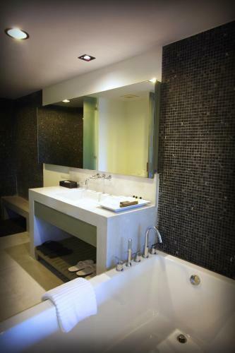 Hotel Cher Resort