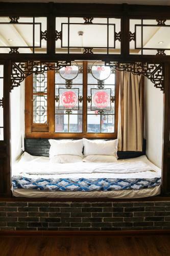 Hotel Fly By Knight Pingyao Courtyard