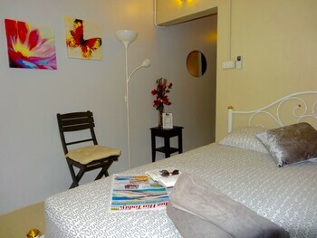 Hostal The Beach Cha Am Guest House