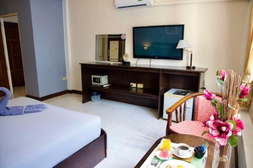 Hostal Golden Guesthouse By The Beach Cha Am
