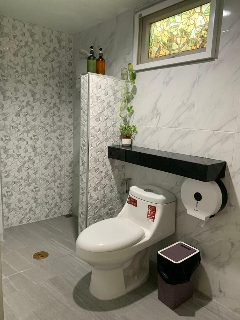 Hostal Baanbaramee Guesthouse