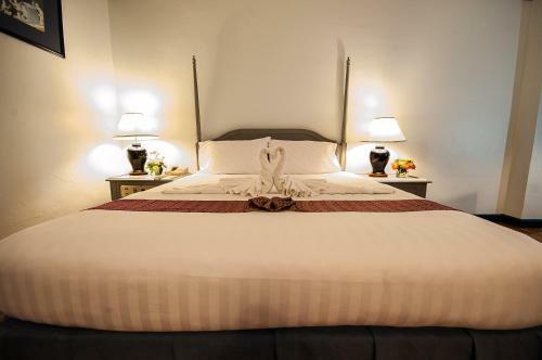 Diamond Plaza Hotel
