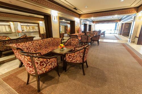 Diamond Plaza Hotel